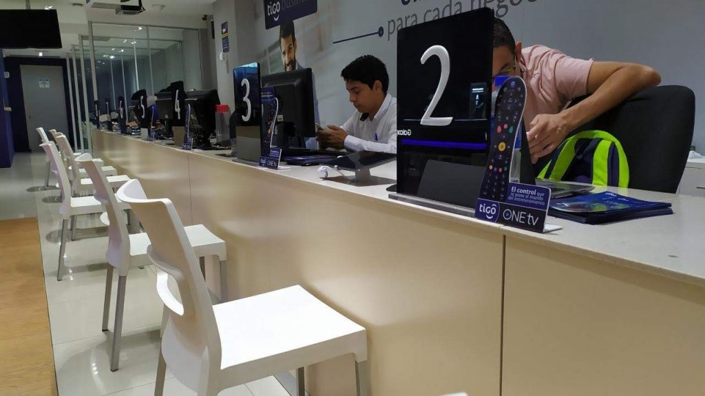 Enterprise tablet security in retail shops