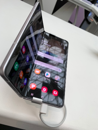 Samsung Galaxy Z Fold 4 secured to a retail display with the Vise 5 from RTF Global