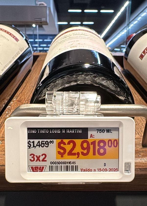 Electronic shelf label showing digital product pricing and information on a retail shelf